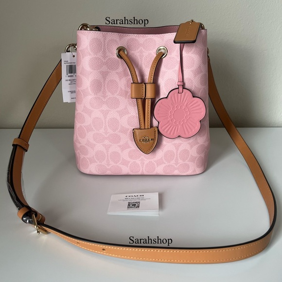 ✅Coach Rowan Bucket Bag In Signature Canvas With Charms - Picture 2 of 12